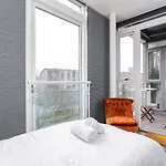 Birmingham Getaway, 2-Bed Flat, Balcony, With Parking