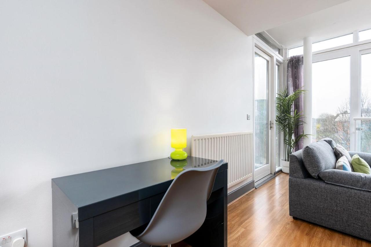 Getaway, 2-bed Flat, Balcony, With Parking Birmingham
