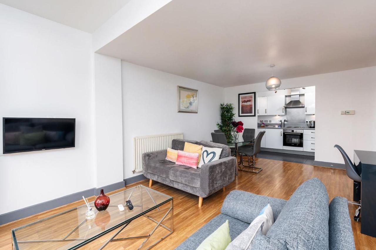 Getaway, 2-bed Flat, Balcony, With Parking * Birmingham