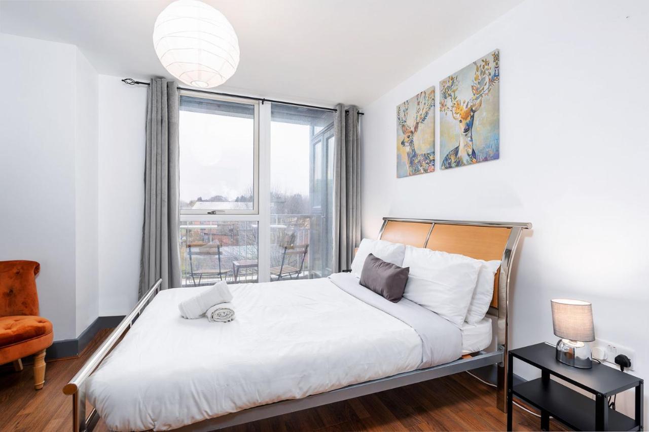 Apartment Getaway, 2-bed Flat, Balcony, With Parking Birmingham